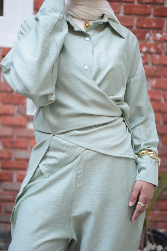 Mint criss cross shirt